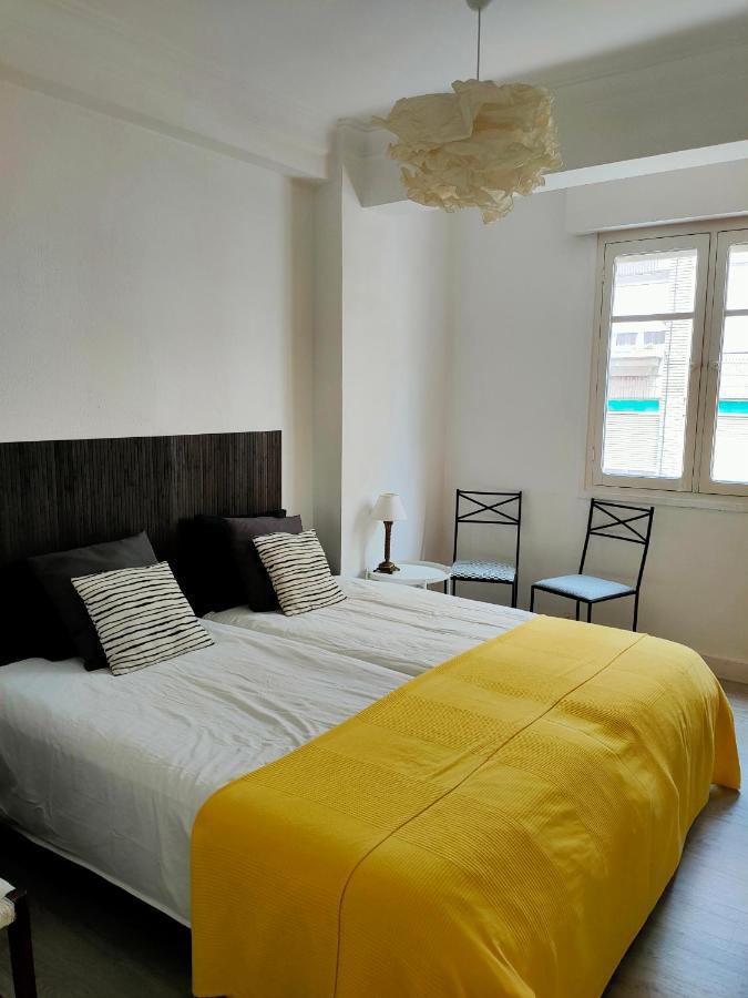 New! Beautiful City Apartment Σανταντέρ Εξωτερικό φωτογραφία