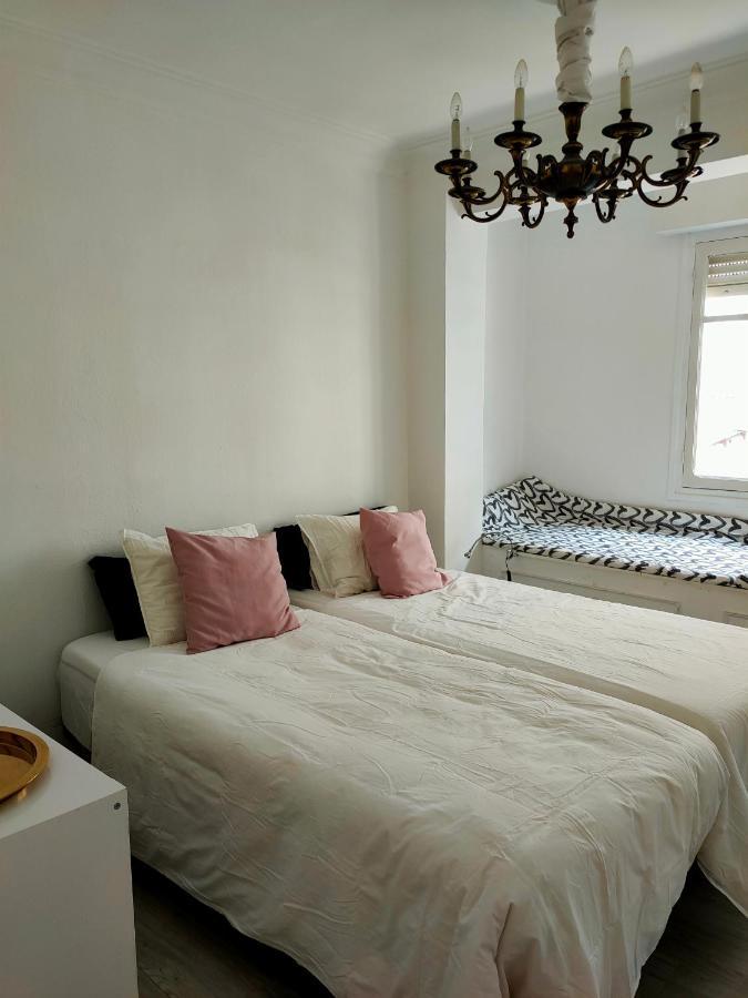 New! Beautiful City Apartment Σανταντέρ Εξωτερικό φωτογραφία